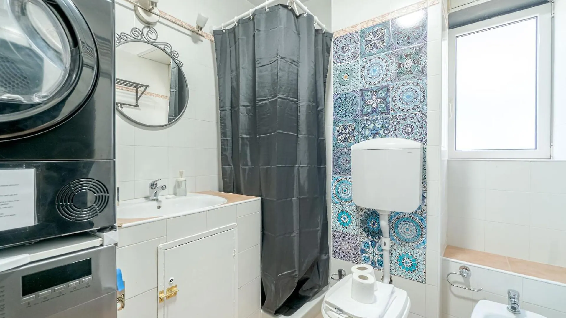 Genova La Fortuna Roomy Apt & Panoramic Balcony Italy