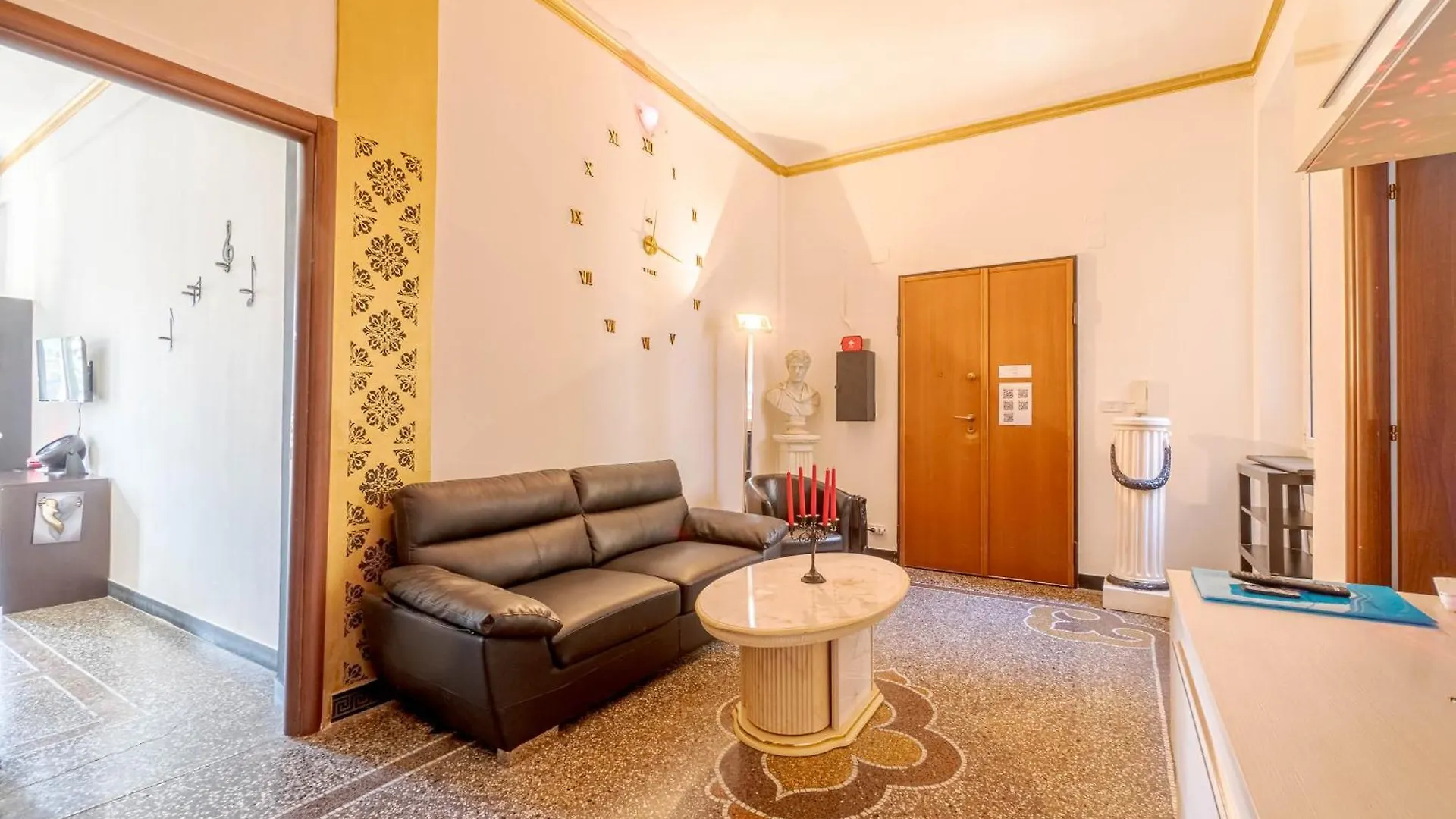 Genova La Fortuna Roomy Apt & Panoramic Balcony 0*, Genoa